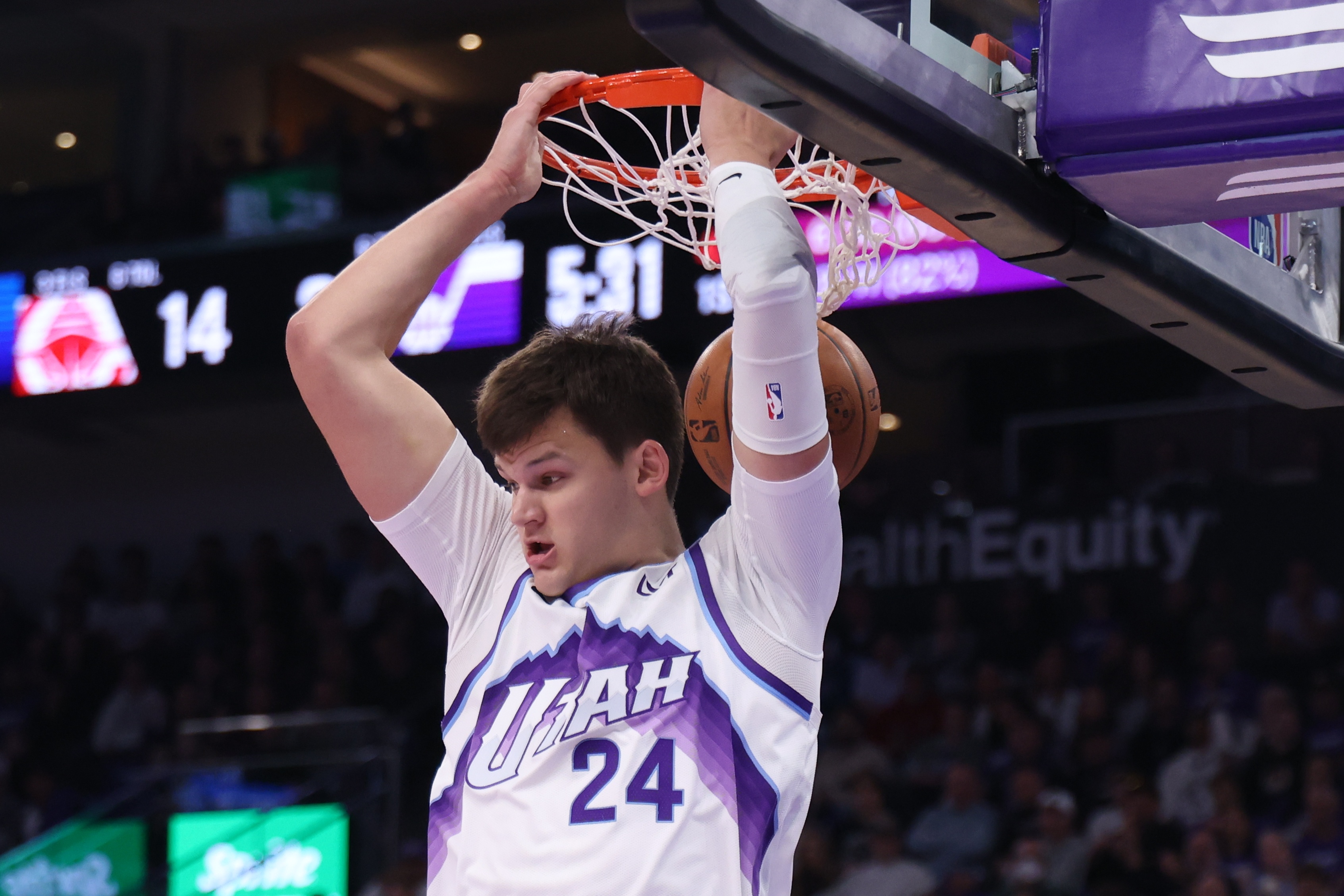 卢尼：凯斯勒护筐顶级 过去没少吃他苦头