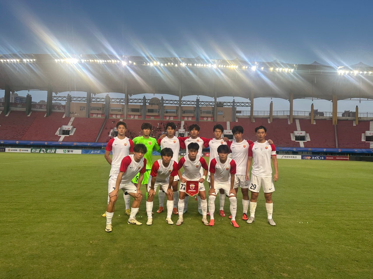 海港U20第二阶段3胜1负升至B组第二,补时绝杀宁波拿下关键三分 海港U20第二阶段3胜1负升至B组第二,补时绝杀宁波拿下关键三分