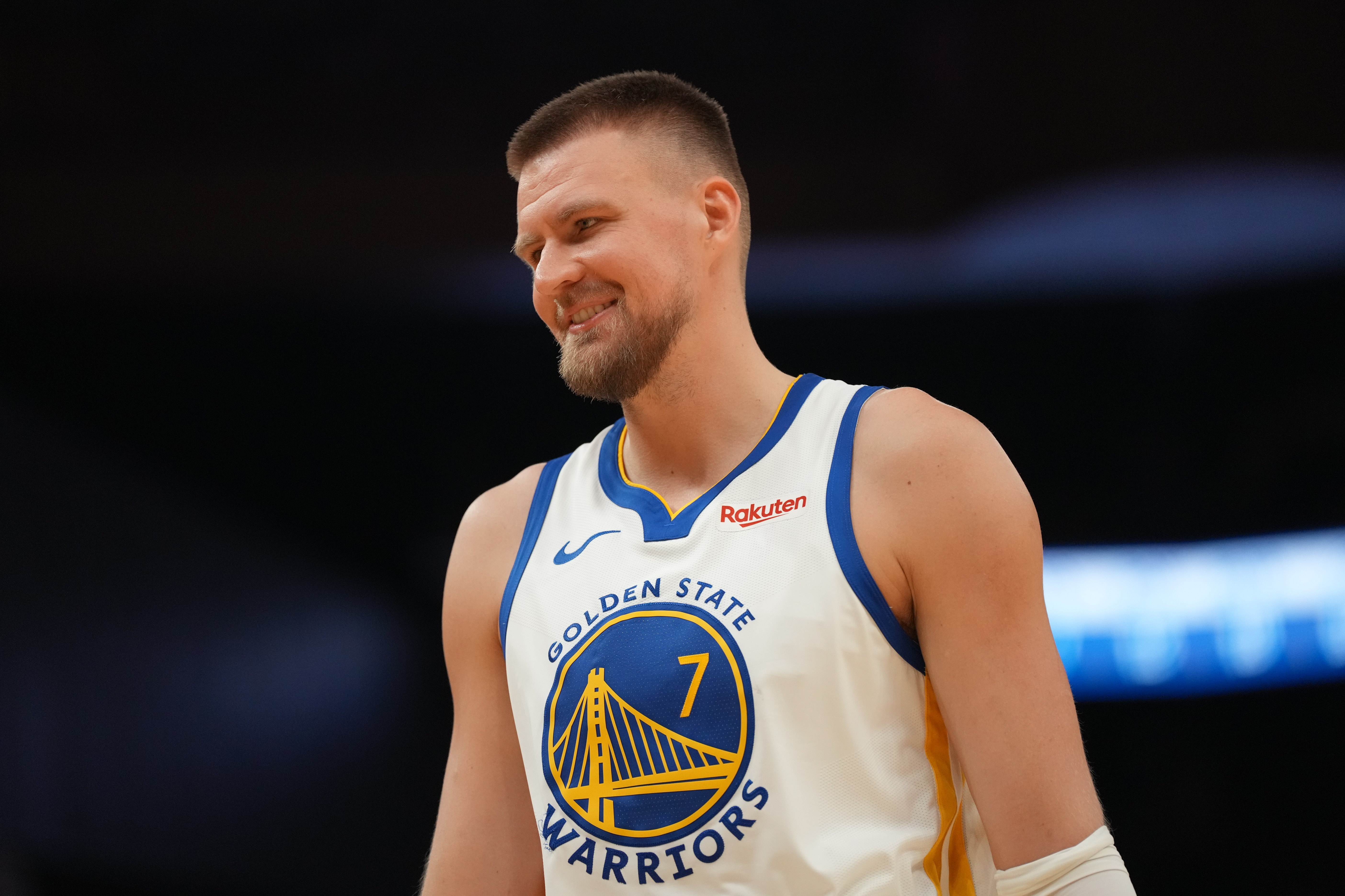 美媒评NBA历史2米18以上长人15强:姚明第四 贾巴尔居首 美媒评NBA历史2米18以上长人15强:姚明第四 贾巴尔居首
