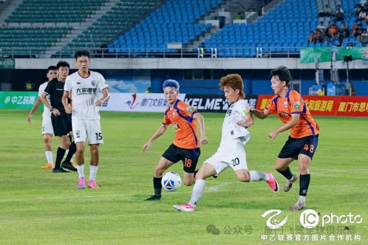 近10轮仅1胜 厦门飞鹭主场0-0闷平广州蒲公英 近10轮仅1胜 厦门飞鹭主场0-0闷平广州蒲公英