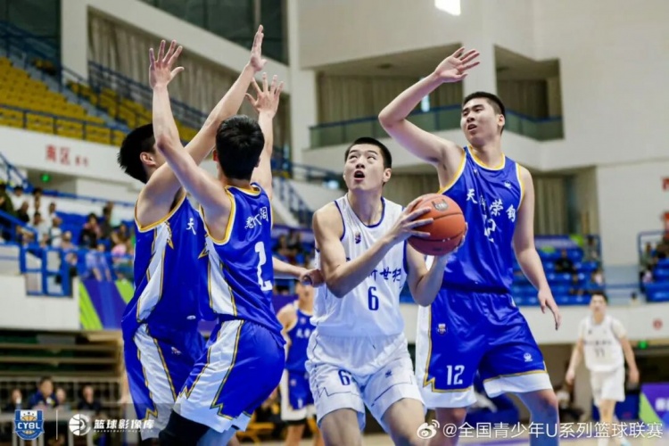 深圳U19预赛7战5胜列第三晋级 吴铠博场均22.6分包揽得分王和抢断王 深圳U19预赛7战5胜列第三晋级 吴铠博场均22.6分包揽得分王和抢断王