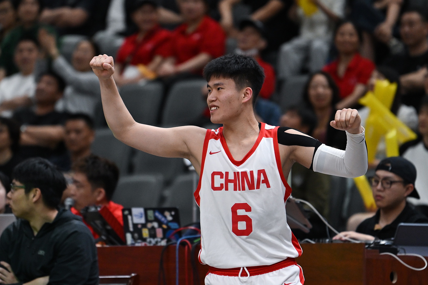 陈昱休首节11分 U18国青领先菲律宾13分