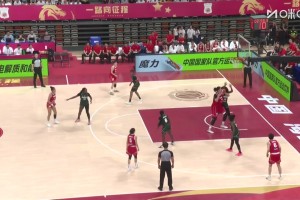 [张子宇上篮]张子宇篮下要球转身上篮轻松打进，对手只能望球兴叹！😂